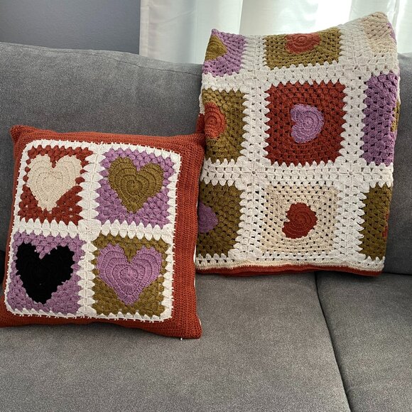 Hand knit Crochet Heart cotton throw and pillow with pillow cover - Picture 1 of 9